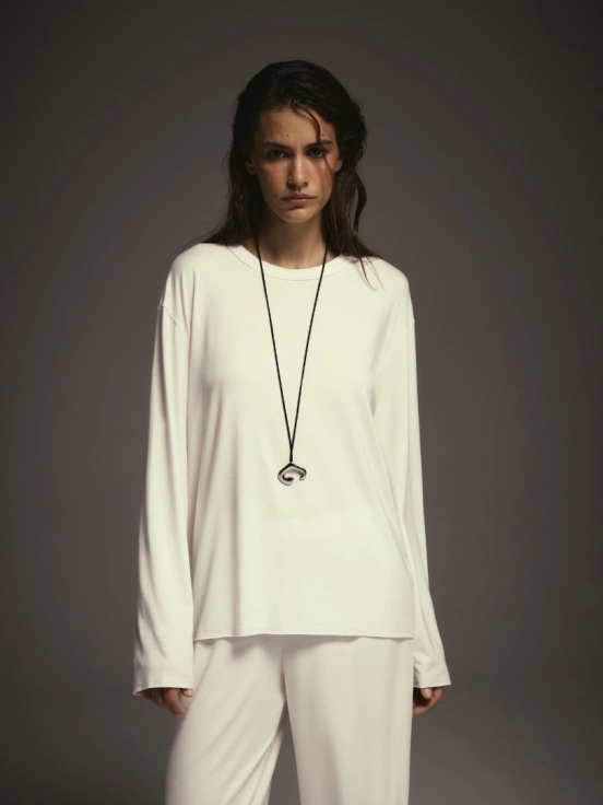 Лонгслив ESSENCE