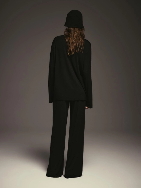 Лонгслив ESSENCE