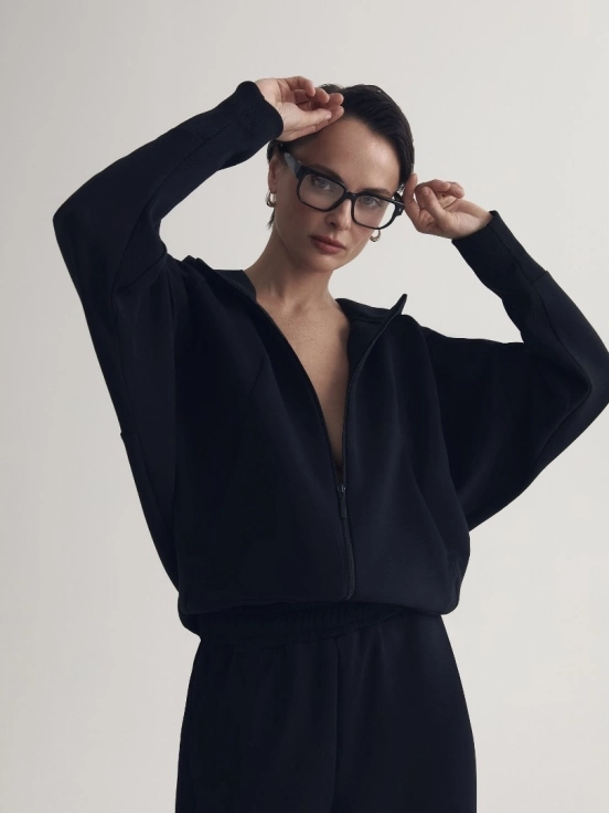 Худи RICH AND TRAVEL