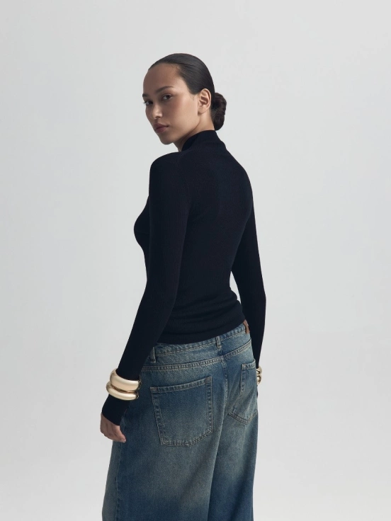 Лонгслив FLUFFY BLACK