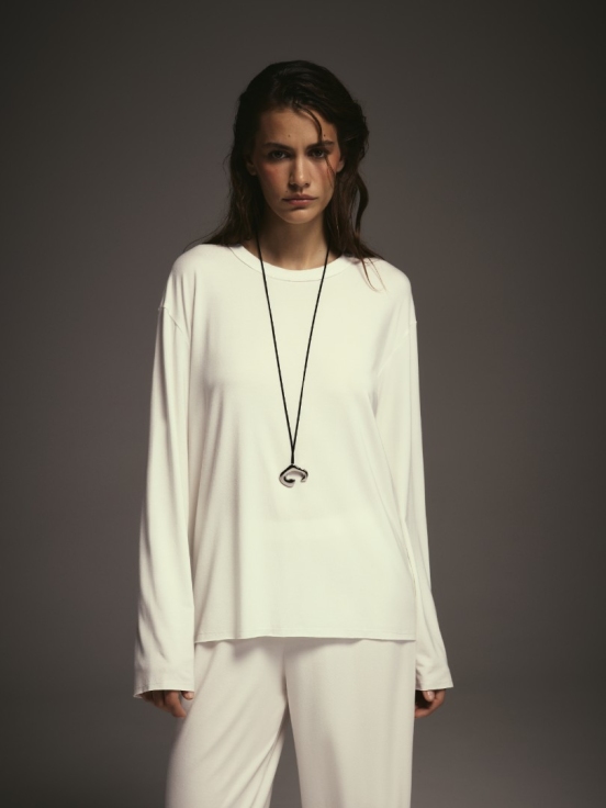 Лонгслив ESSENCE