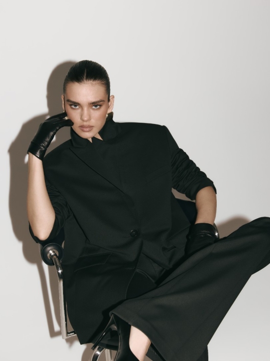 Жакет SCORSESE цвет черный за 35 920 рублей