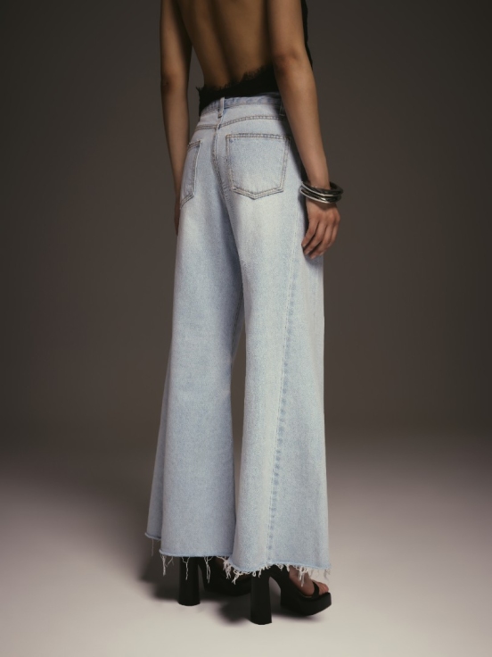 Джинсы MIAMI за 20 300 рублей