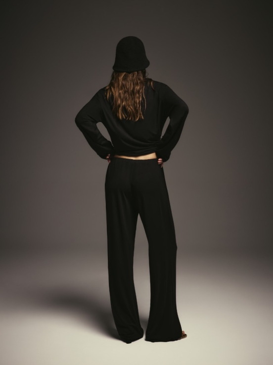 Брюки ESSENCE за 13 900 рублей