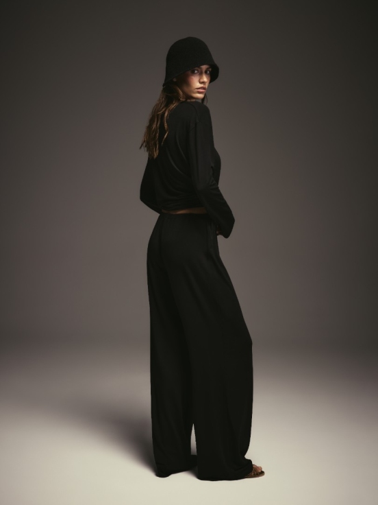 Брюки ESSENCE цвет черный