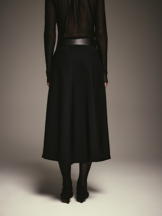 Юбка OUVERTURE цвет черный за 12 530 рублей