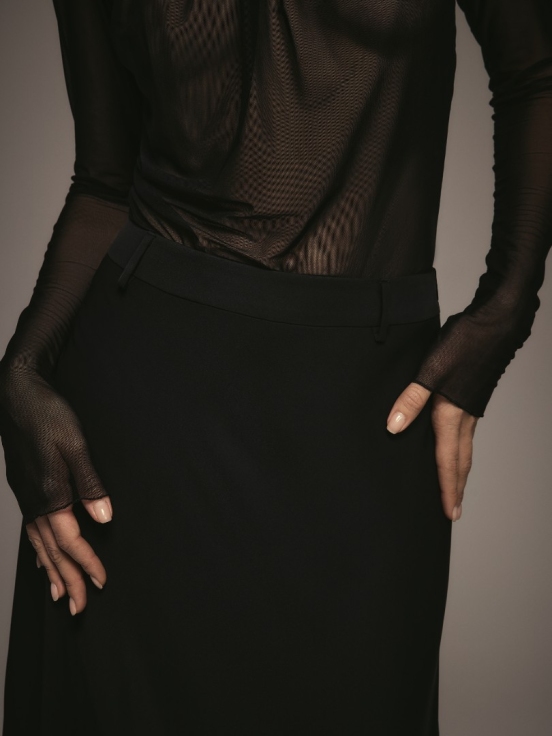 Купить Юбка OUVERTURE цвет черный за 12 530 рублей