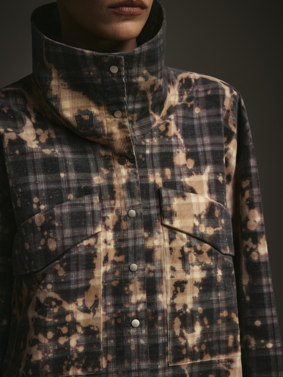 Рубашка BLEACH цвет серый за 29 900 рублей