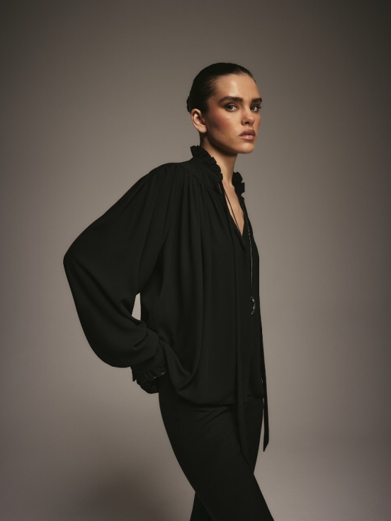 Блуза GIGI цвет черный