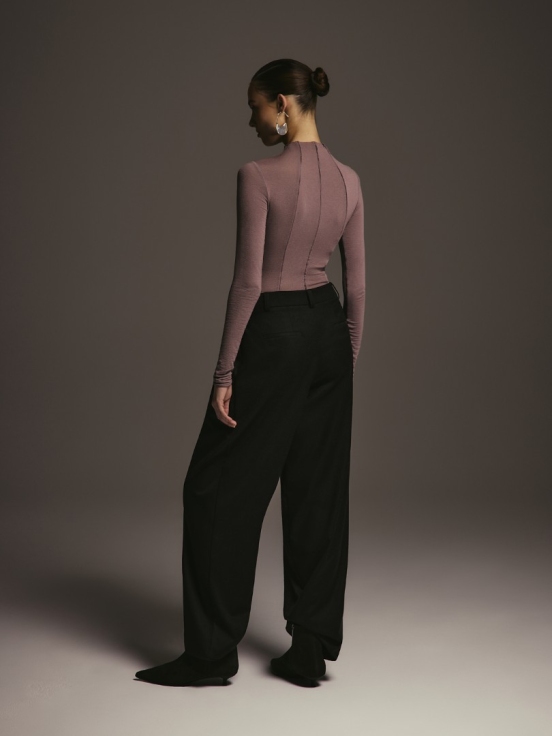 Лонгслив SIGNATURE за 15 900 рублей