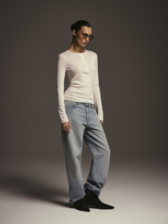 Джемпер NARRATOR цвет молочный за 17 100 рублей