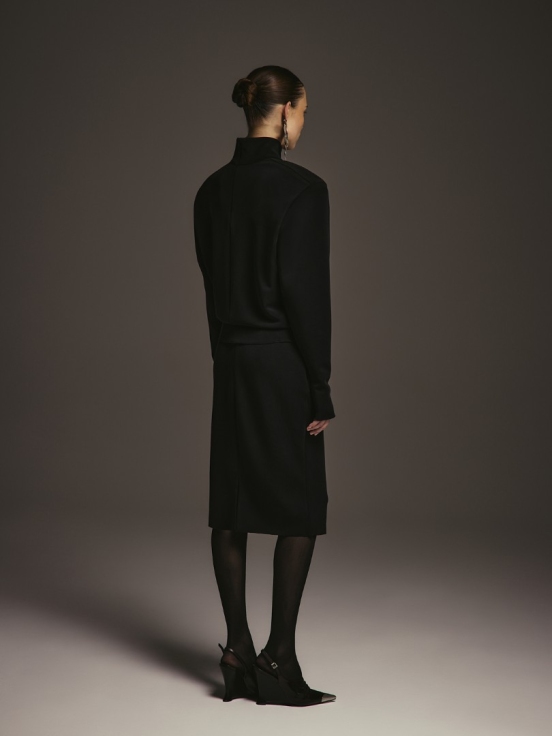 Лонгслив COQUETTE за 16 900 рублей