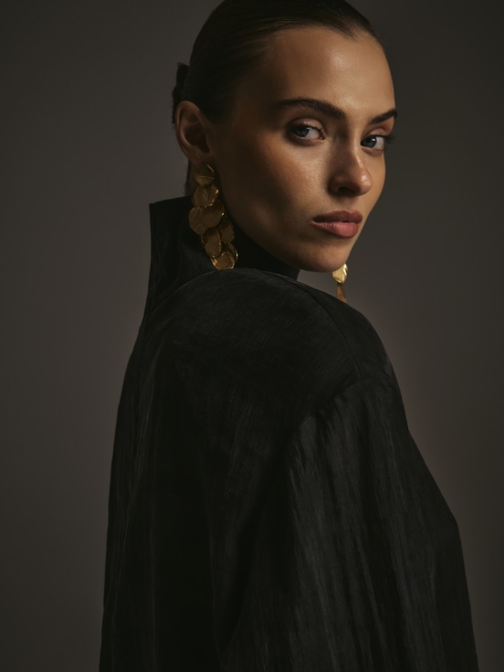 Купить Блуза ORCHID цвет черный за 19 120 рублей