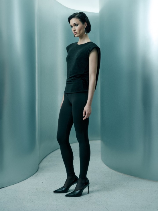 Брюки-леггинсы VISTA за 19 900 рублей