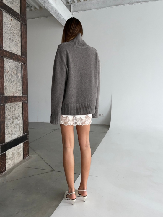 Свитер SABLE за 24 900 рублей