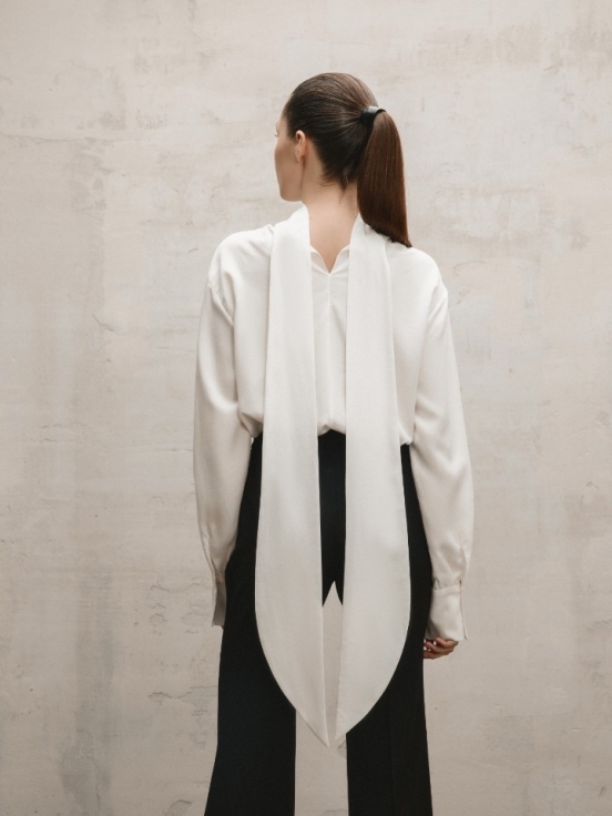 Купить Блуза NEW SAINT цвет белый за 17 500 рублей