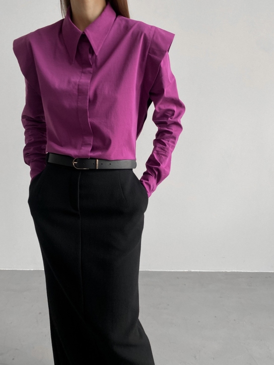 Рубашка с фактурными плечами за 11 600 рублей