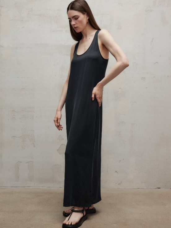 Купить Платье BASIC цвет черный за 23 900 рублей