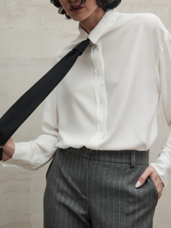 Купить Блуза CLASSIC цвет белый за 10 500 рублей