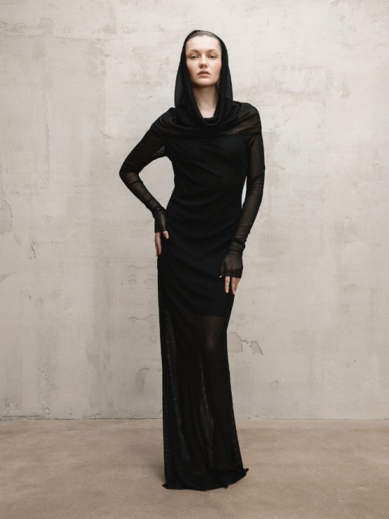 Платье PINOT NOIR цвет черный за 35 000 рублей