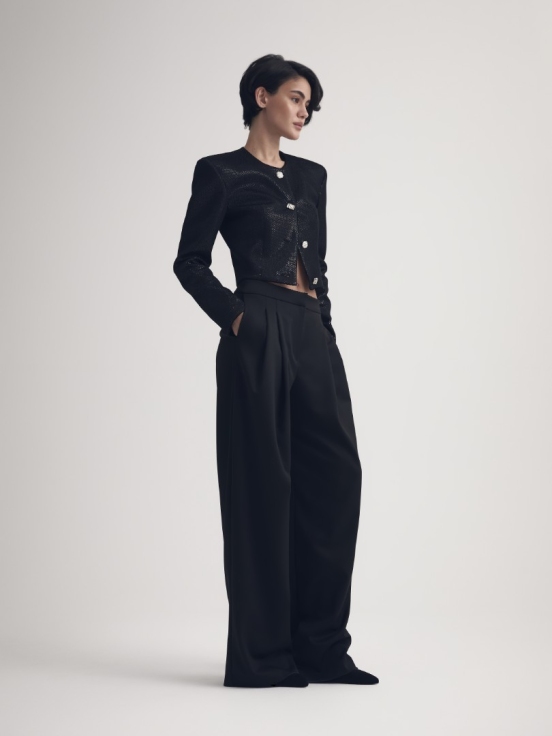 Кроп-жакет NIGHT OUT цвет черный