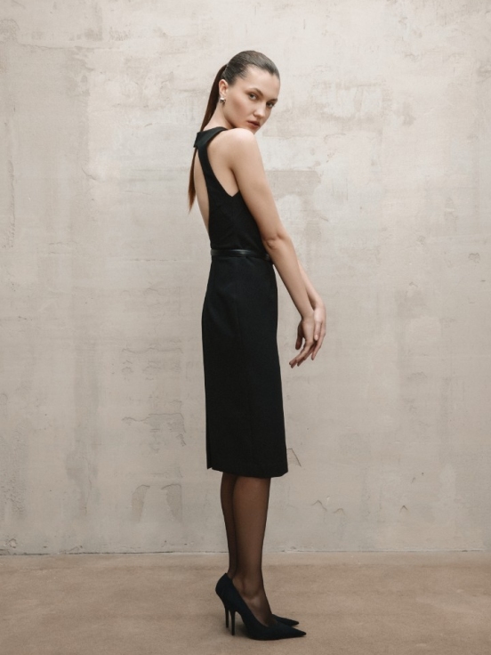 Платье BLACK TIE цвет черный за 27 900 рублей