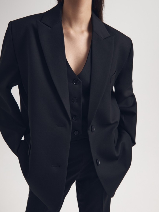 Жакет SUMMER SUIT цвет черный за 36 900 рублей