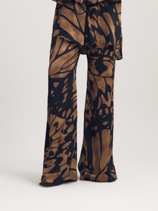 Брюки-клеш BUTTERFLY цвет черный