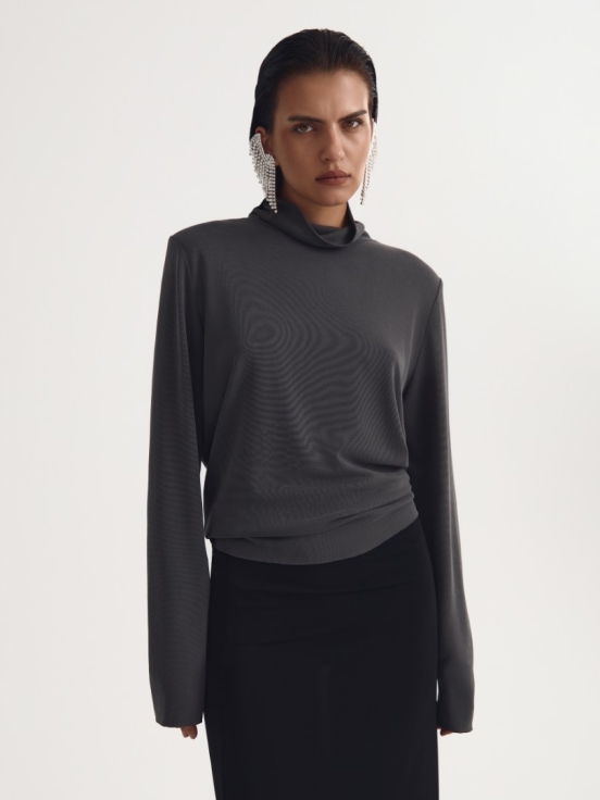 Лонгслив SMOKE за 14 900 рублей