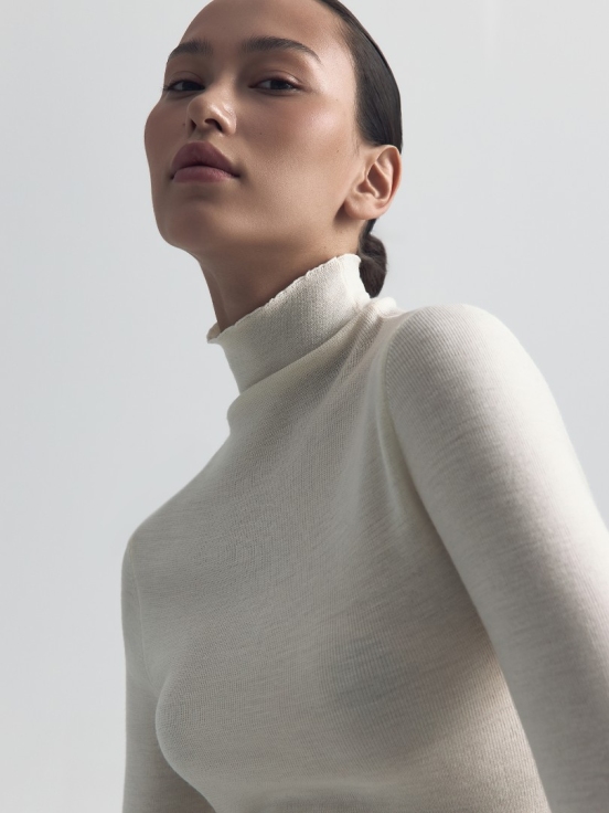 Лонгслив FLUFFY за 9 160 рублей