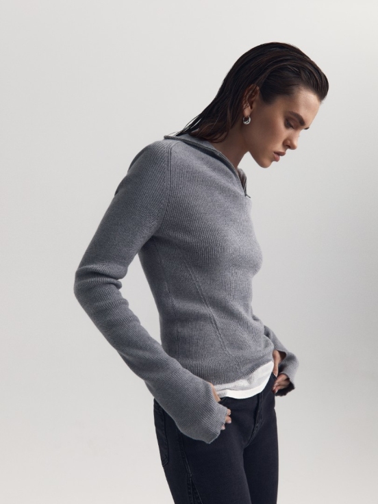 Джемпер BASE LOCK за 17 850 рублей